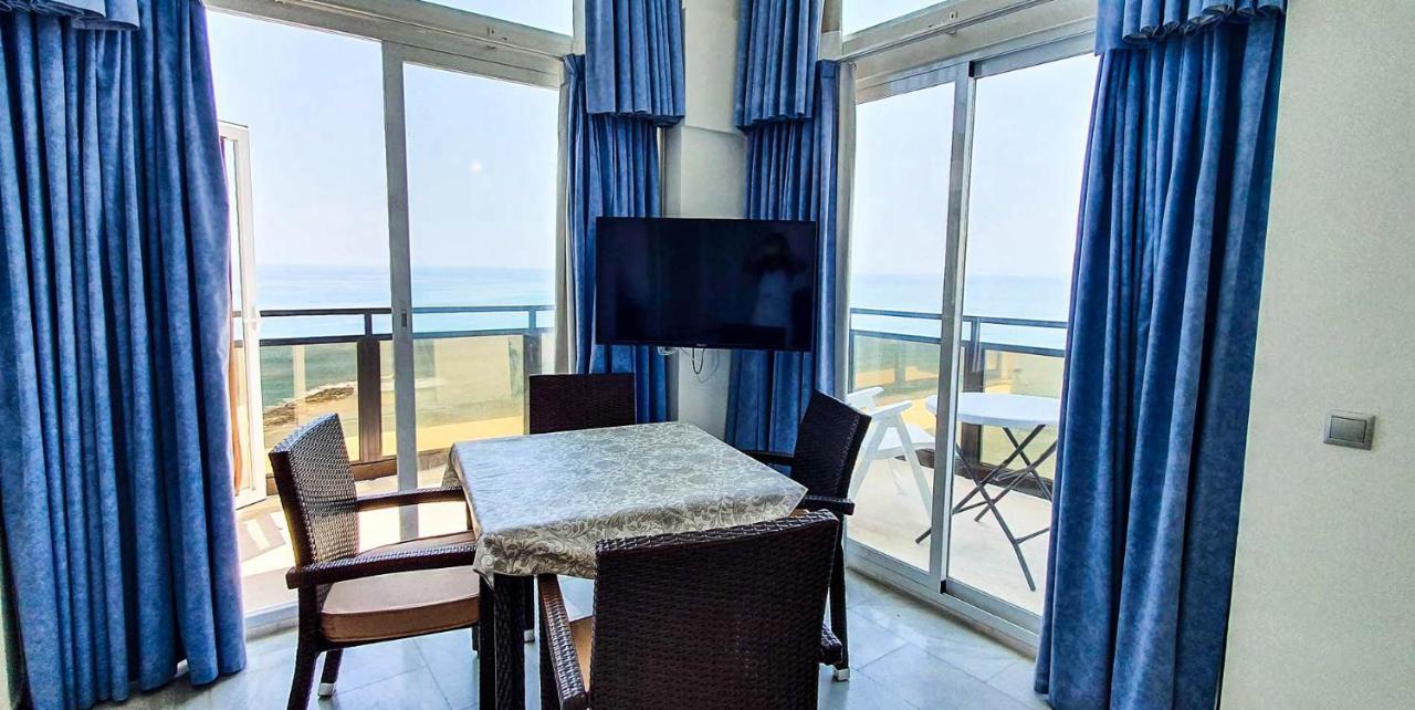 Apartamento Skol 715. Spectacular Corner Duplex In *